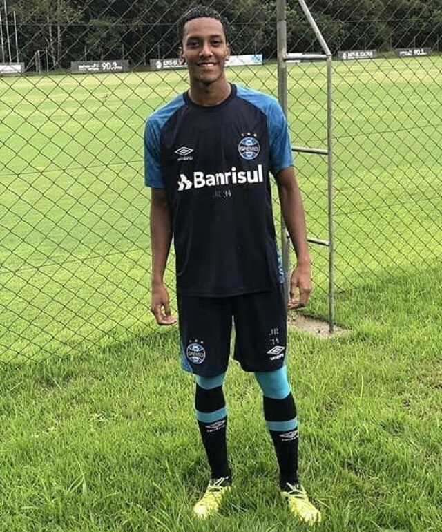 Wilmar Stiven Rivas estuvo entrenando con el Gremio de Brasil 