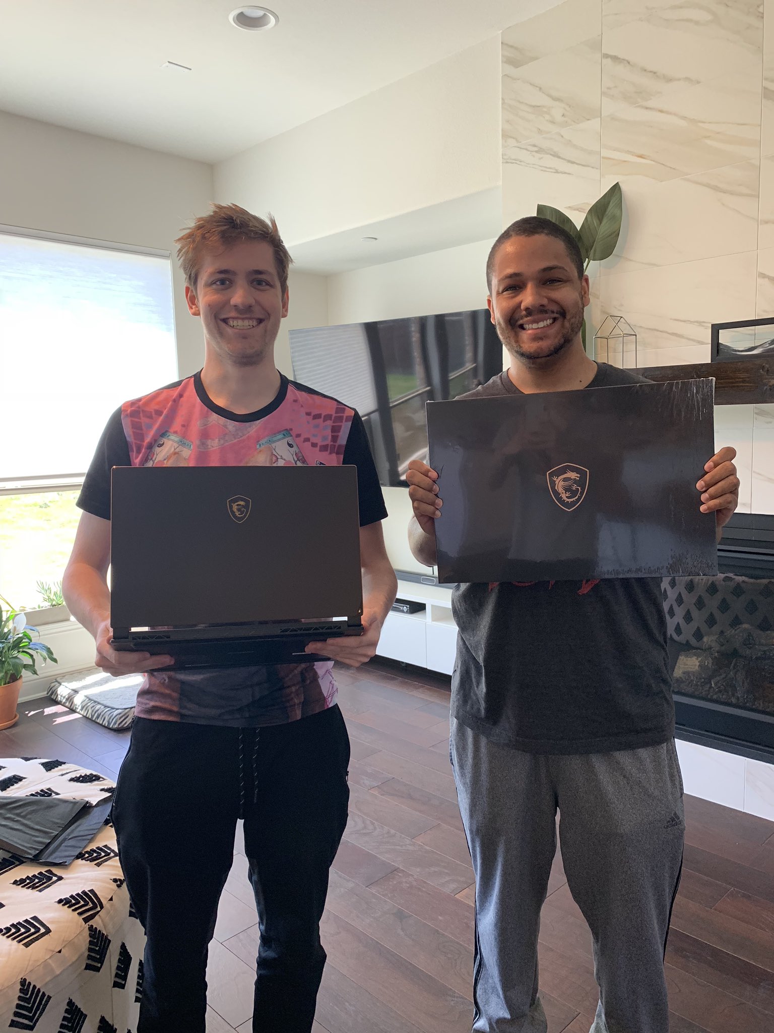 Nick Polom on Twitter "It’s time! Sodapoppintv and I got new laptops
