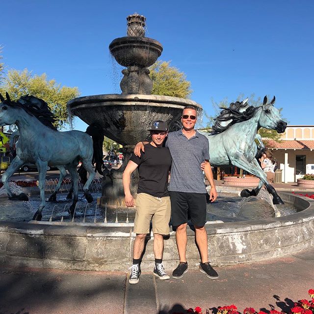 ValleyHomesGRP's tweet photo. We love showing people around who have never been to Scottsdale. Our nephew was glad to be home from Afghanistan and loved everything about our great city.  #valleyhomesgroup #scottsdalelife #thankyouforyourservice https://t.co/aaG5QpY5F2 https://t.co/7EnGobR01F