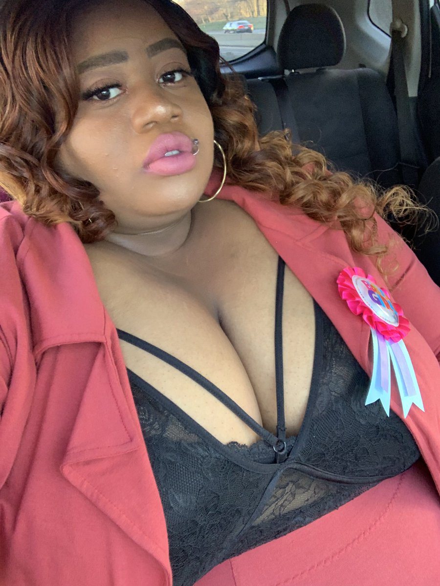 TheBigBslayer's tweet photo. #prettybigbitch #Respectmyfatcurves #rebdolls #Torridfashion #TorridFitsMe #TuesdayThoughts #lipp #BBW #bigbodybenz https://t.co/SJ5jpzN3I7