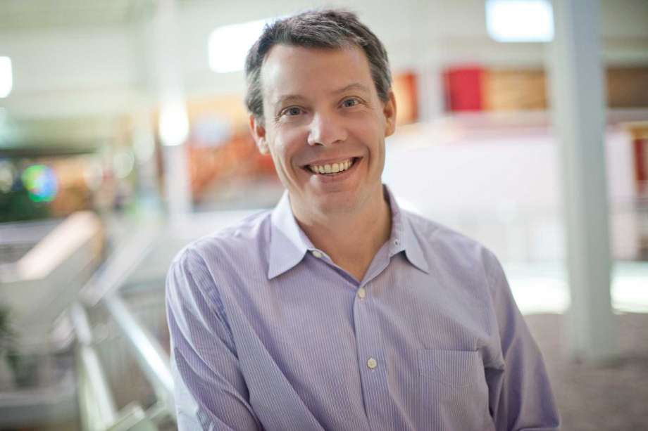 Geekdom's tweet photo. Tomorrow on #GeekdomLive, the great @lewmoorman will join us to talk about @Scaleworks, Tech Trek, and the ecosystem. Don't miss out ~ we'll be on at a special time at 9:30 a.m.! Watch on Facebook Live: https://t.co/LFvCVGa52m https://t.co/ZvlxepPtYy