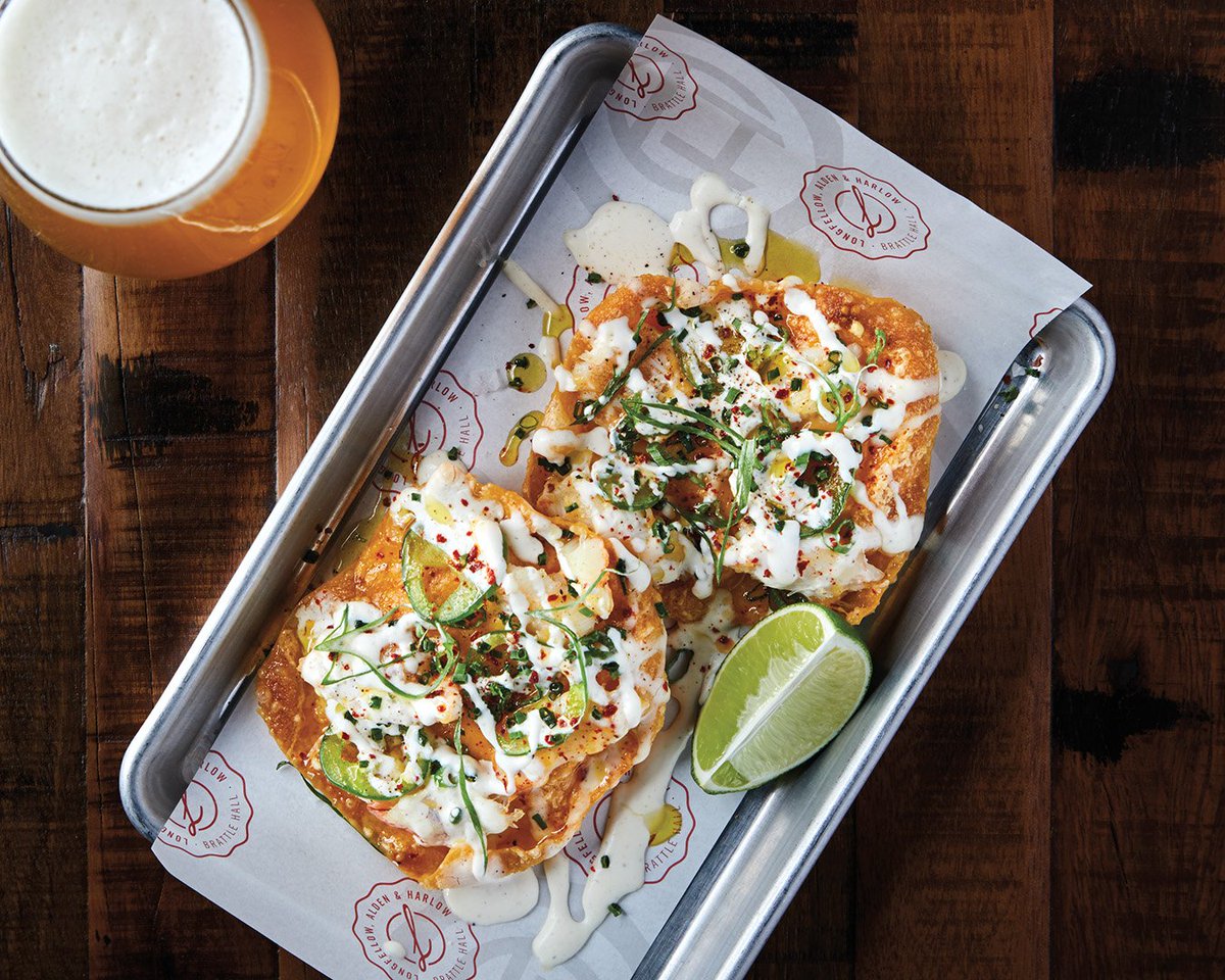 “This dish really encapsulates the joy of eating with your hands, with texture and temperature at the forefront.” <a href="/AldenHarlow/">Alden & Harlow</a> chef/owner Michael Scelfo chats about crab Rangoon “nachos" 👌ow.ly/54cb50pE6bP