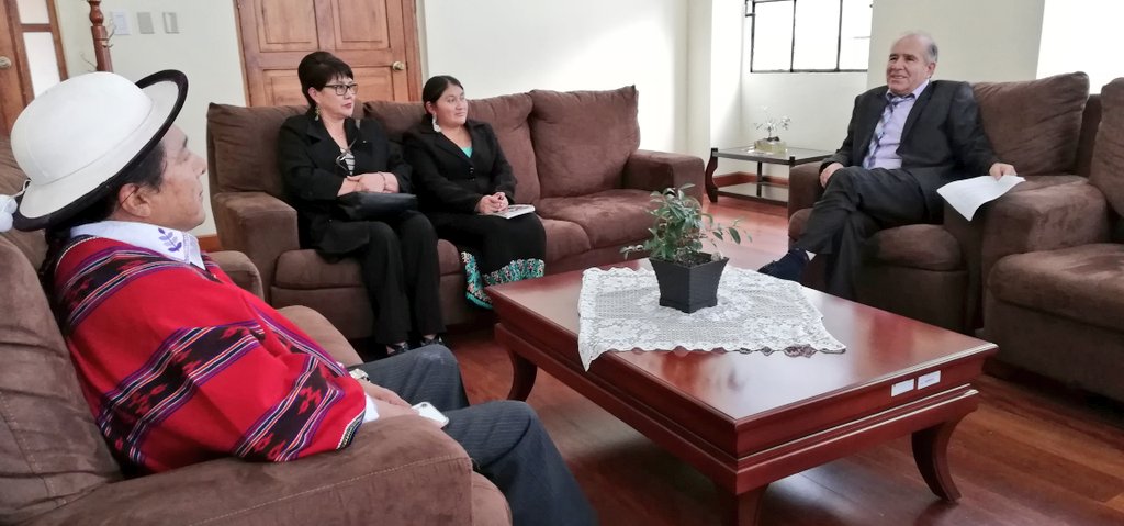 Mg. Belisario Chimborazo, alcalde saliente del cantón Cañar, expresó hoy su gratitud al gobernador, Hernán Crespo Verdugo, por el apoyo incondicional que recibió del Gobierno Nacional durante su gestión. <a href="/gadicanar/">Municipio Intercultural de Cañar</a> <a href="/bchimborazo1/">Belisario Chimborazo</a>