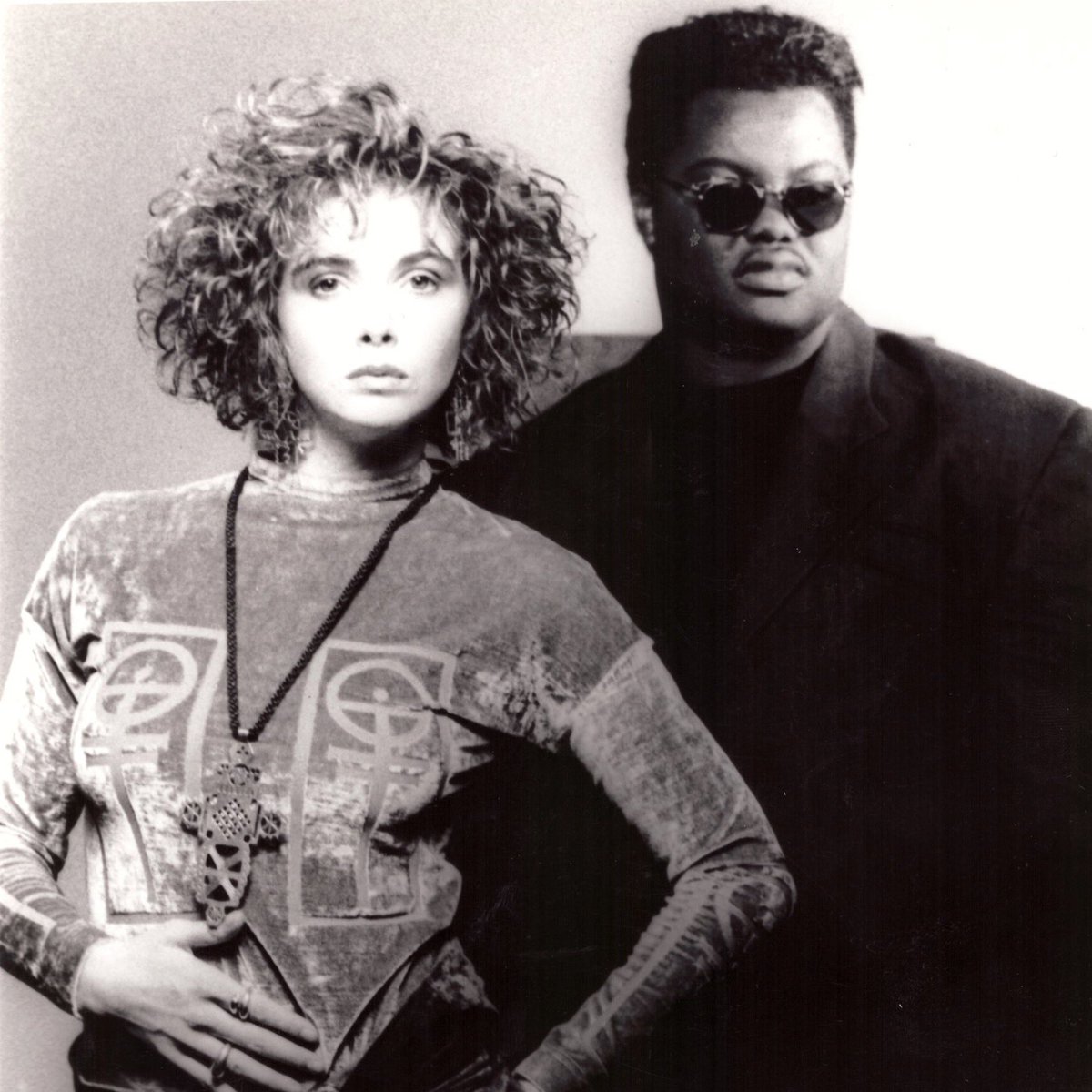 cathydennis's tweet image. 30 years..!! #dmob #cmonandgetmylove