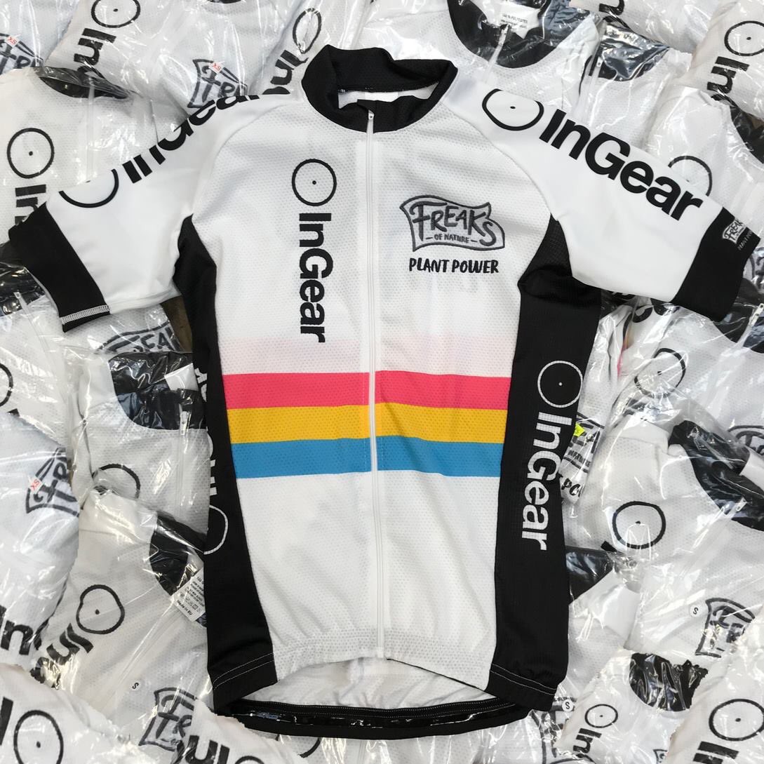 ShuttVeloRapide's tweet photo. New custom kits out the door today for @ingearcoaching
.
Looking for custom kits for your cycling or tri team for the 2019 season? Get in touch for free design, low minimum order quantities and rapid turnarounds!
.
#customcyclingkit #customtrikit #shuttvr #cyclingkits https://t.co/QYnb9eFZyv