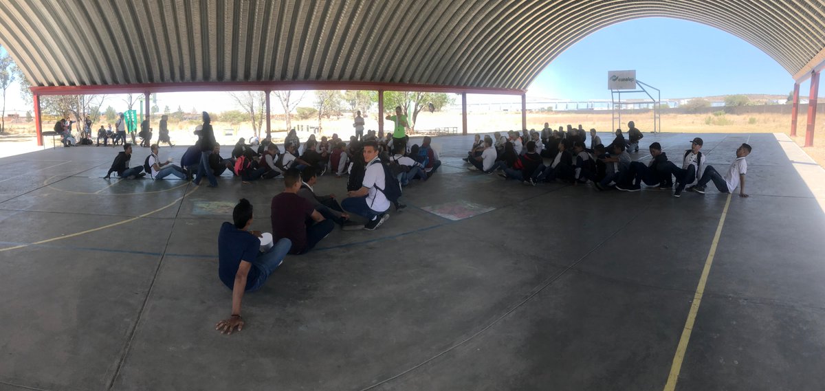 CONALEPDGO130's tweet photo. "Semana Académica, Cultural y Deportiva"
Actividad Deportiva con alumnos de las especialidades de Autotrónica y Electromecánica Industrial, a cargo del Prof. Carlos Briseño y la Ing. Rosario Chaidez. https://t.co/EPMUnAwVfd