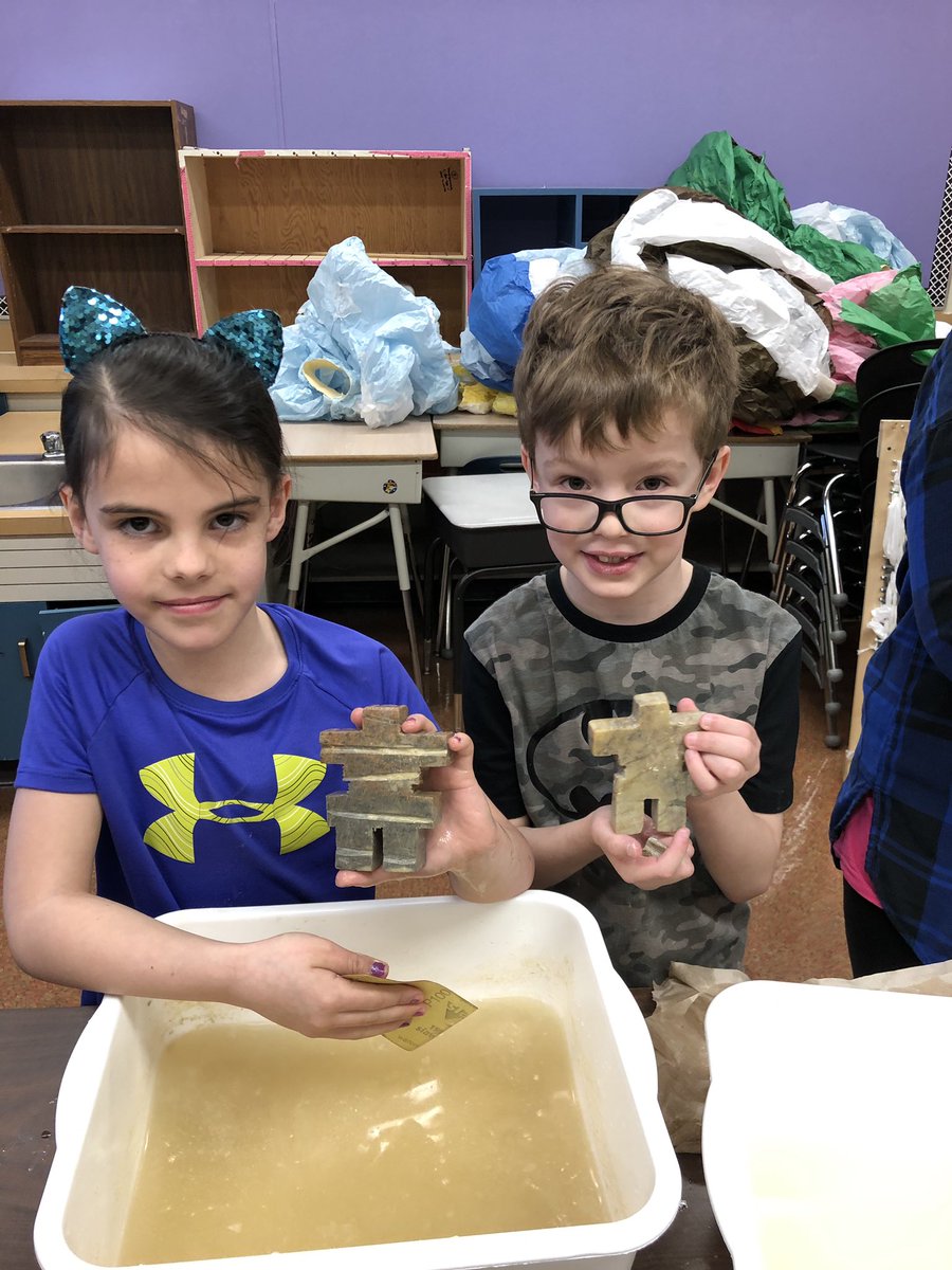wbfschool's tweet image. Our grade 2’s had so much fun doing Soapstone carving today!
@eips #inschoolfieldtrip #learningrocks