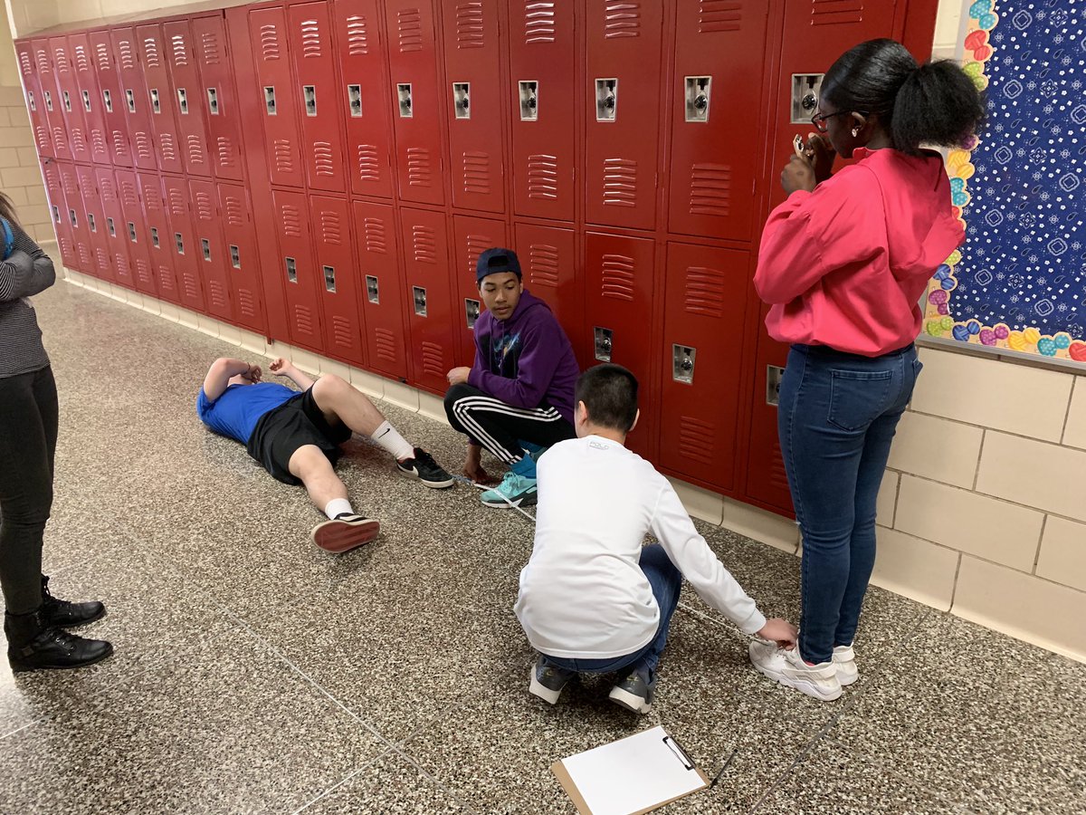 j_eisenberg87's tweet photo. 8th grade #geometry students @CatonsvilleMS use the vision line method and indirect measurements to determine the height of objects around the building @BCPSMATH #makemathhappen #planningwithfuninmind https://t.co/W9LPmLceRG
