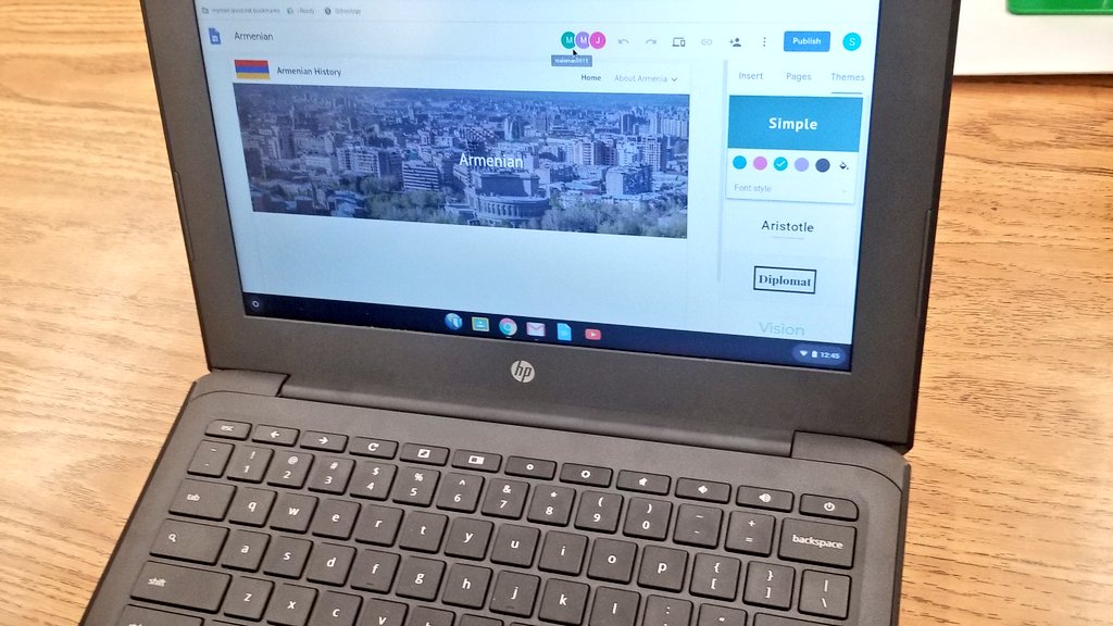 5th graders in Ms. Vo's class @lakebalboaprep are collaborating to create a website project for Armenian History Month 🇦🇲  
@LASchools @LAUSDNorthwest @ScottAtLAUSD @LAUSDMAGNETS @GoogleForEdu #PS3LAUSD #ArmenianHistoryMonth #GoogleSites