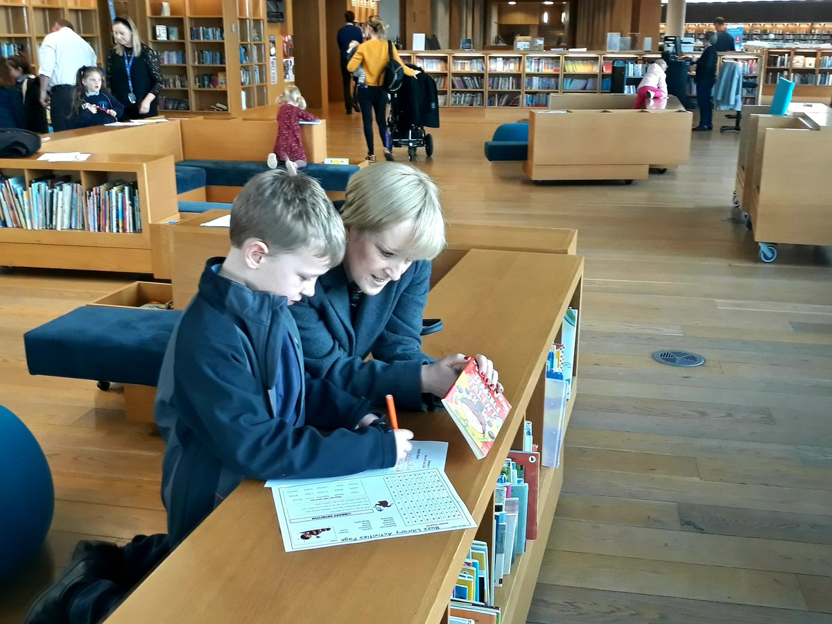 CSRCentral's tweet image. Thanks a million to all our Time to Read volunteers from @Zurich_Irl Blackrock who helped the children of St. Kevin’s NS Sallynoggin pick out new books and explore the library during their visit to the @dlrlexicon – Happy Reading Everybody! @Action_On_Ed