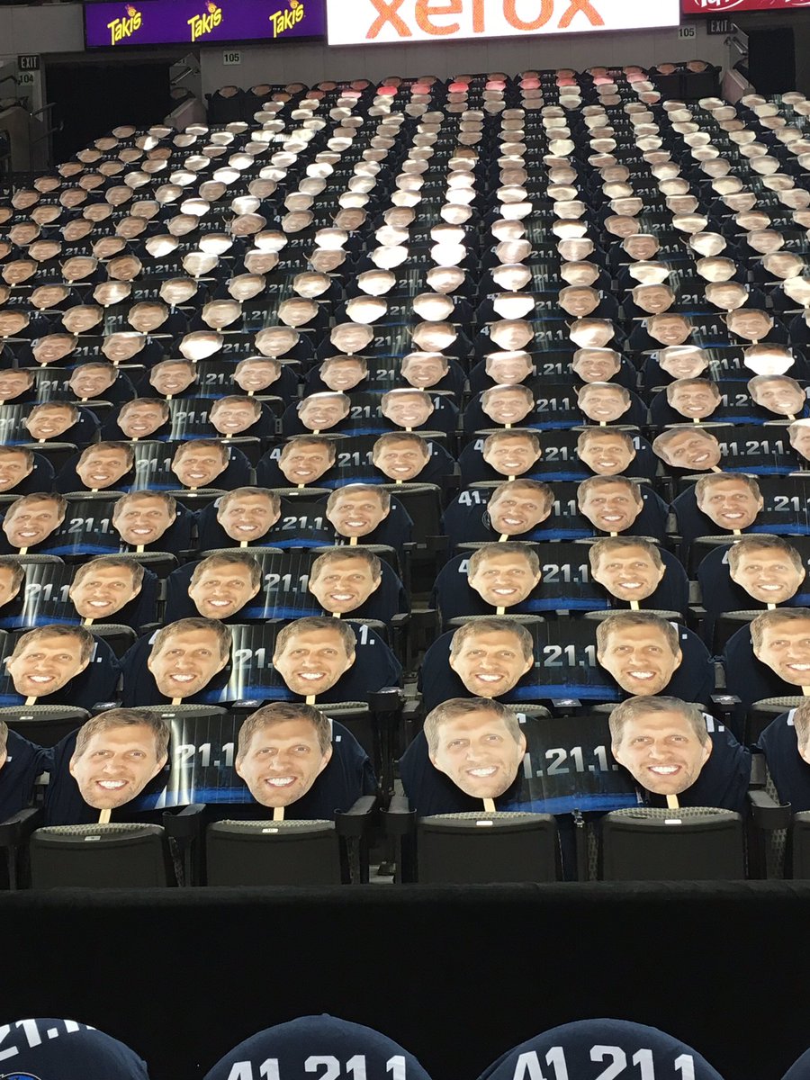 BKaplanFOX4's tweet photo. Eerie pregame at the AAC before Dirks last game? https://t.co/ICjuLUijrp