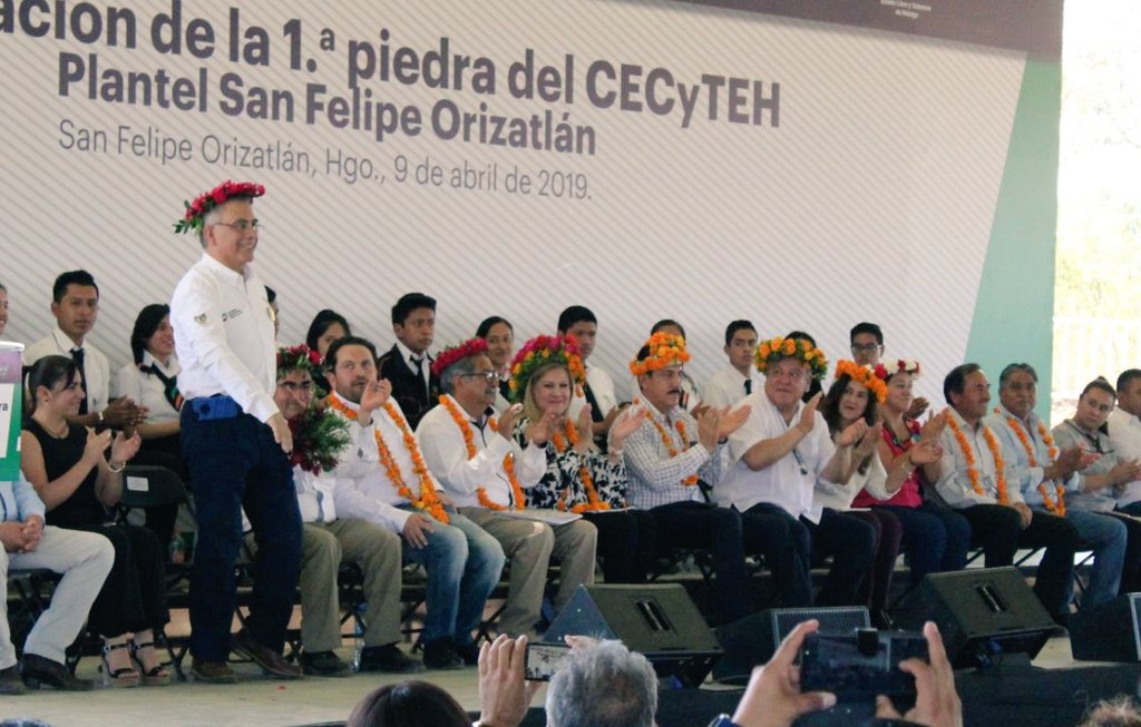 sarteaga4's tweet photo. Para el @cecytehsanfe27 es importante la construcción de un plantel nuevo y equipado con aulas didácticas, talleres de cómputo, laboratorios e infraestructura adecuada, reconozco compromiso del gobernador @omarfayad con la educación media superior y con el @CECyTEHidalgo. https://t.co/PJv1DNmdSm