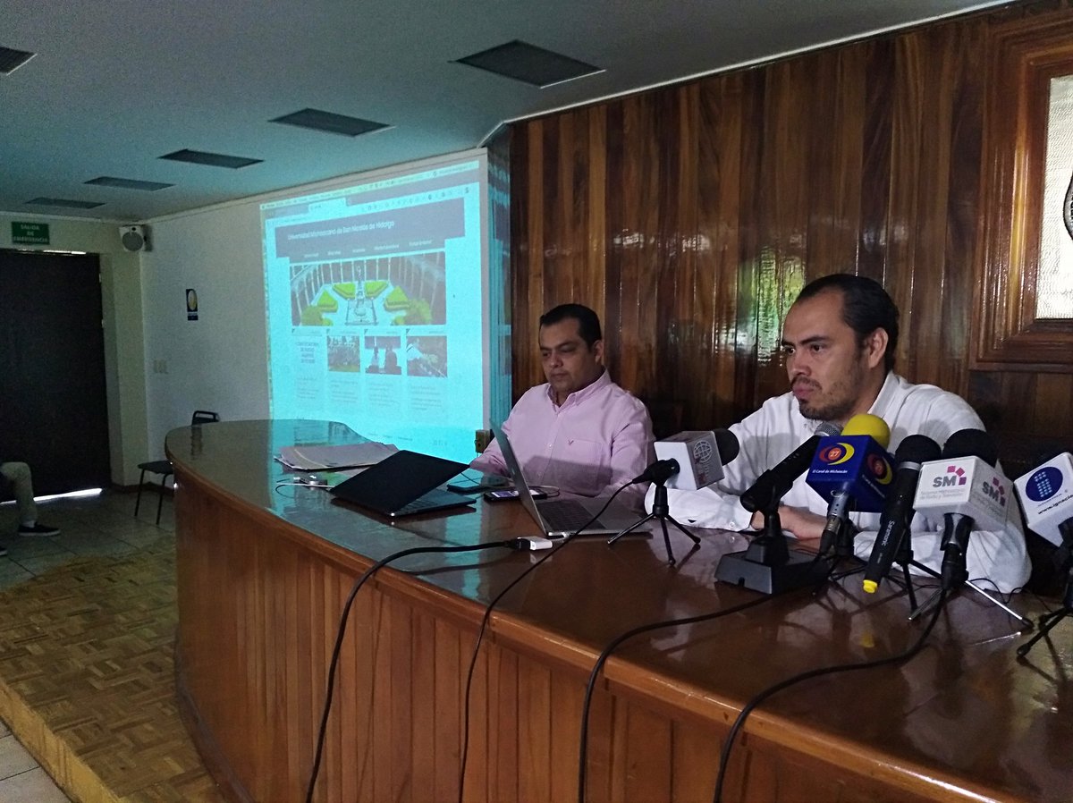UMSNH_Oficial's tweet photo. Presentan nuevo portal web de la UMSNH que ofrece múltiples ventajas para toda la comunidad universitaria. A través de sus aplicaciones podrás tener a la mano toda la información que necesites. https://t.co/3BEuI6njo1