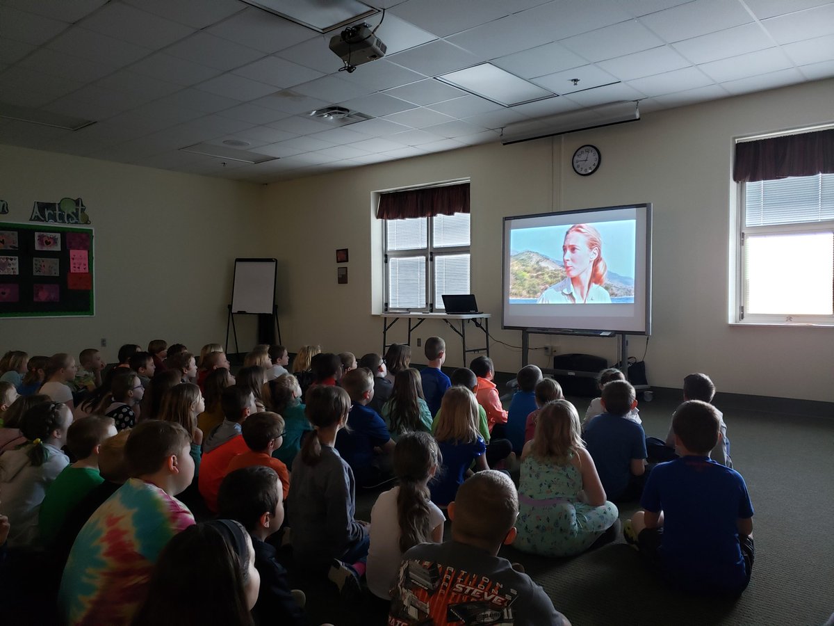 We were able to Skype with Jane Goodall this morning!! <a href="/EdgewoodPrimary/">Edgewood Primary</a>
