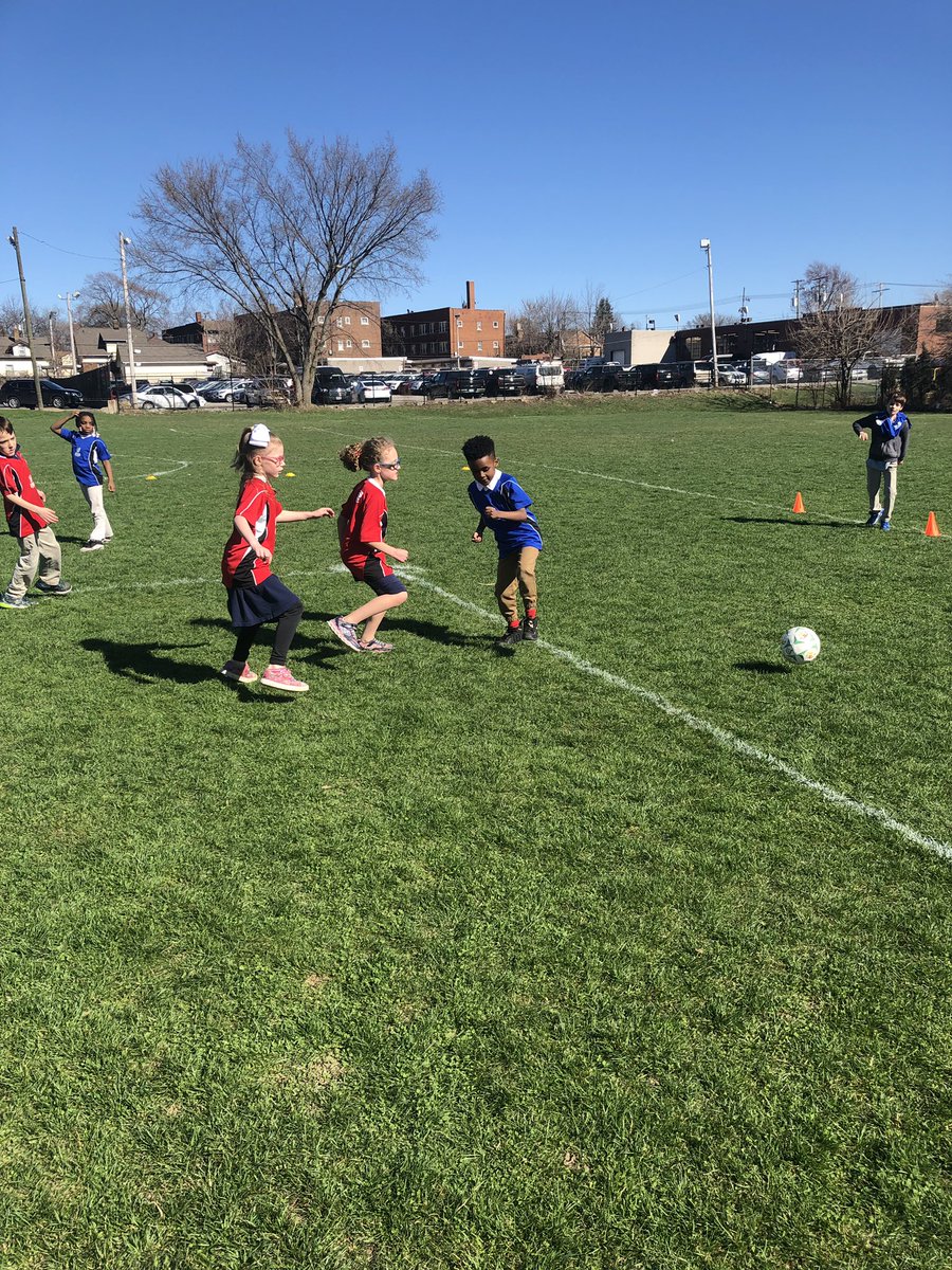 SCORESCleveland's tweet photo. Beautiful spring day to practice some soccer skills with our @NewtonDBakerArt juniors team!! #scorescle @CLEMetroSchools https://t.co/G8yxDyFX8Q