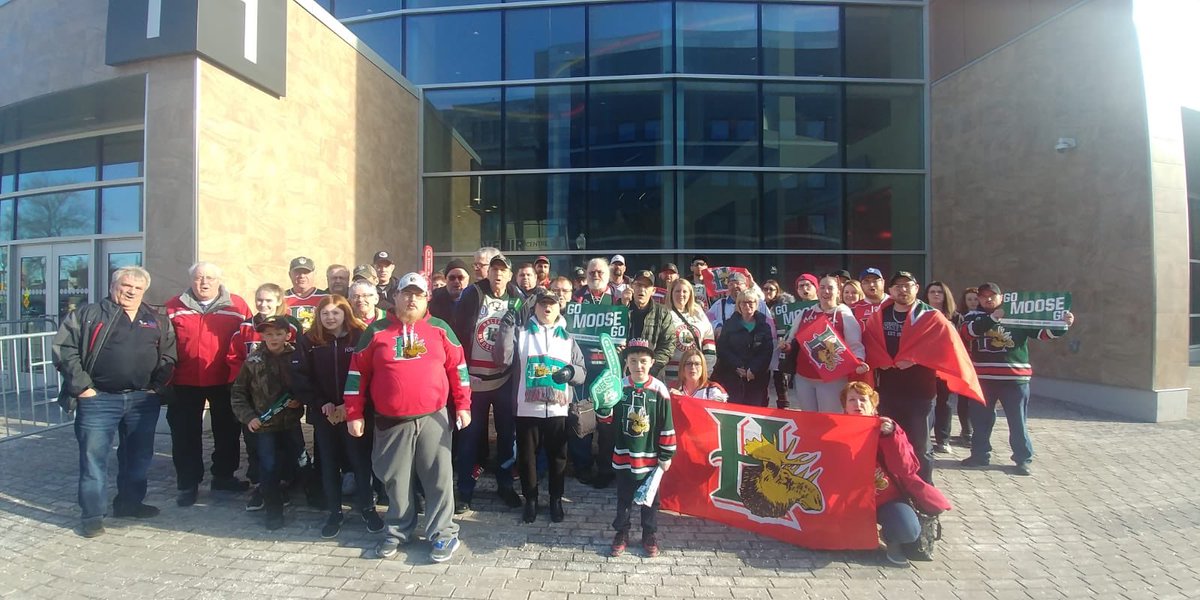 HFXMooseheads's tweet photo. Look at this support from Moose Country in Moncton tonight. #GoMooseGo https://t.co/n2LdeTfixR
