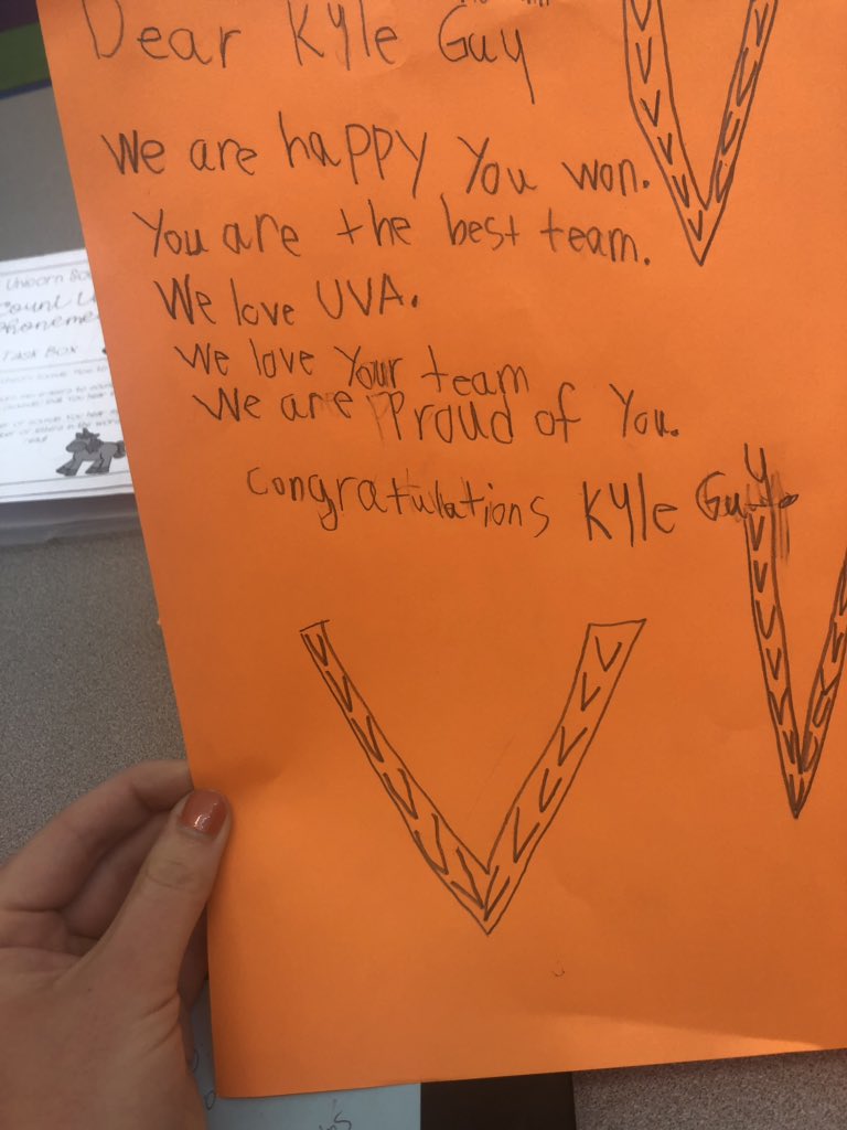 MissMooresClass's tweet photo. Sharing all the love and excitement for our national champions! #gohoos @BrownsvilleES https://t.co/JZ5MoTtf1j