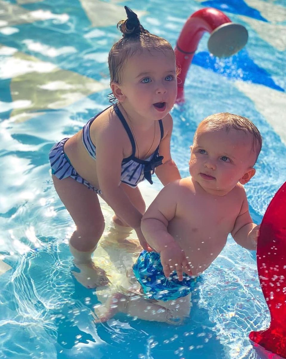 tout_pipole's tweet photo. Voici quelques photos de Chelsea (la fille de Jazz et Laurent) (#LVLBDC) et Tiago (le fils de Manon et Julien) (#LMAT). Comment les trouvez-vous ? https://t.co/L33L7xhJxV