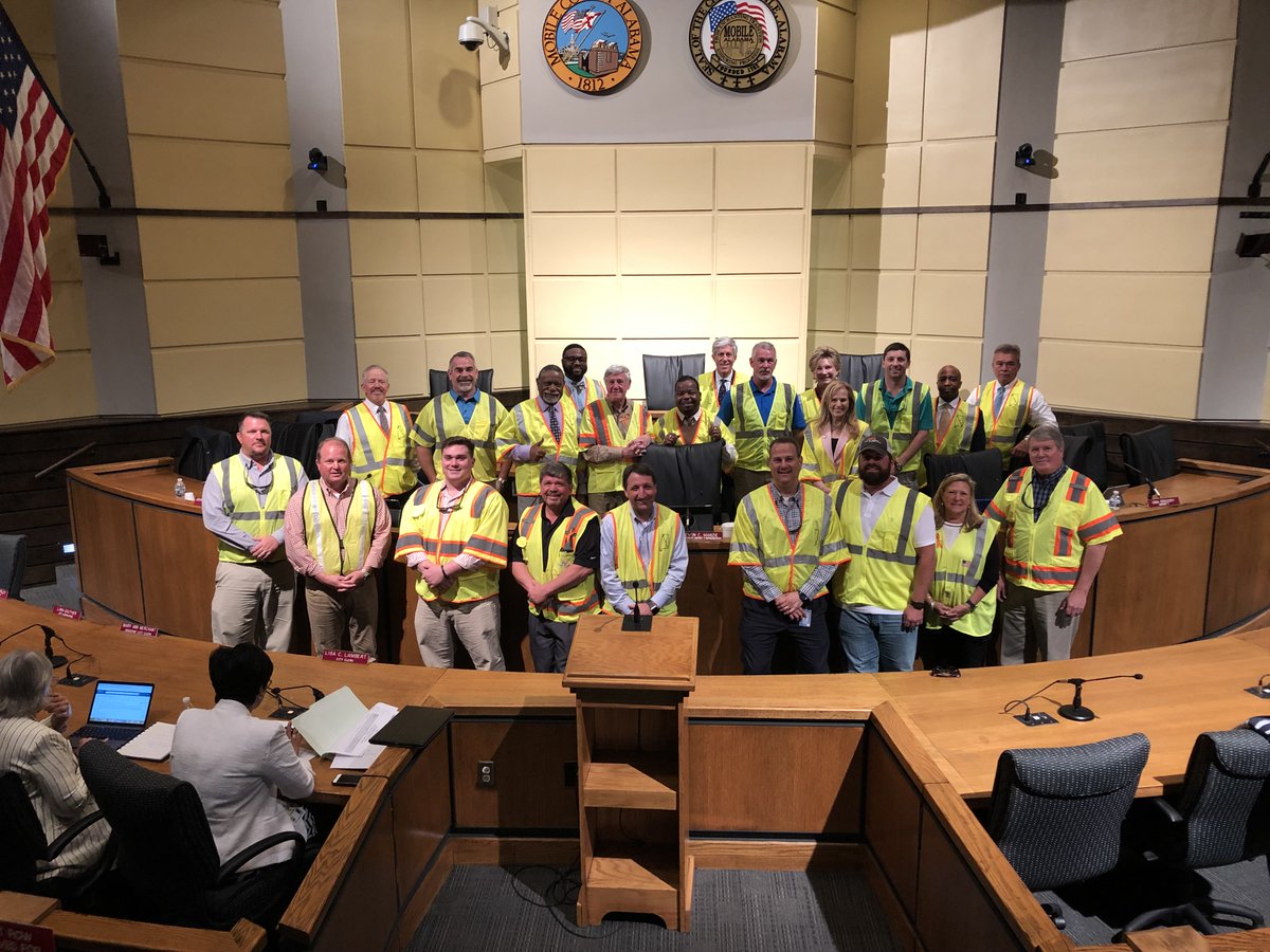 Today, Johnny Walton of John G. Walton Construction Co., Inc. and <a href="/AlabamaAGC1/">Alabama AGC</a> had the opportunity to share the importance of work zone safety at a city council meeting. We were happy to show our support and provide safety vests to the council members. #WorkZoneAwarenessWeek