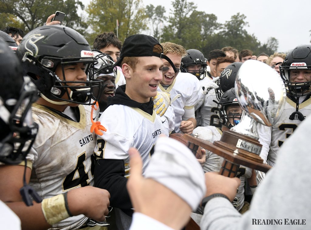 Congratulations to all of the <a href="/ReadingEagle/">The Reading Eagle</a> staffers on their 2019 Keystone Press Awards. Photographer <a href="/jdreyphoto/">Jeremy Drey</a> was recognized multiple times, including for his photos of Berks Catholic's Anthony Myers at the Backyard Brawl. <a href="/team17strong/">Team17strong</a> ow.ly/m7LB50pET4s