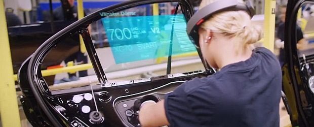 Mixed reality for manufacturing environments, it better work as good as a hammer or it will likely face the hammer. <a href="/HoloLens/">Microsoft HoloLens</a> <a href="/lcascio/">Lauren Cascio</a> and a great presentation <a href="/NextBigDesign/">FUSE: Design & Brand</a>  #cool #FUSEdesign