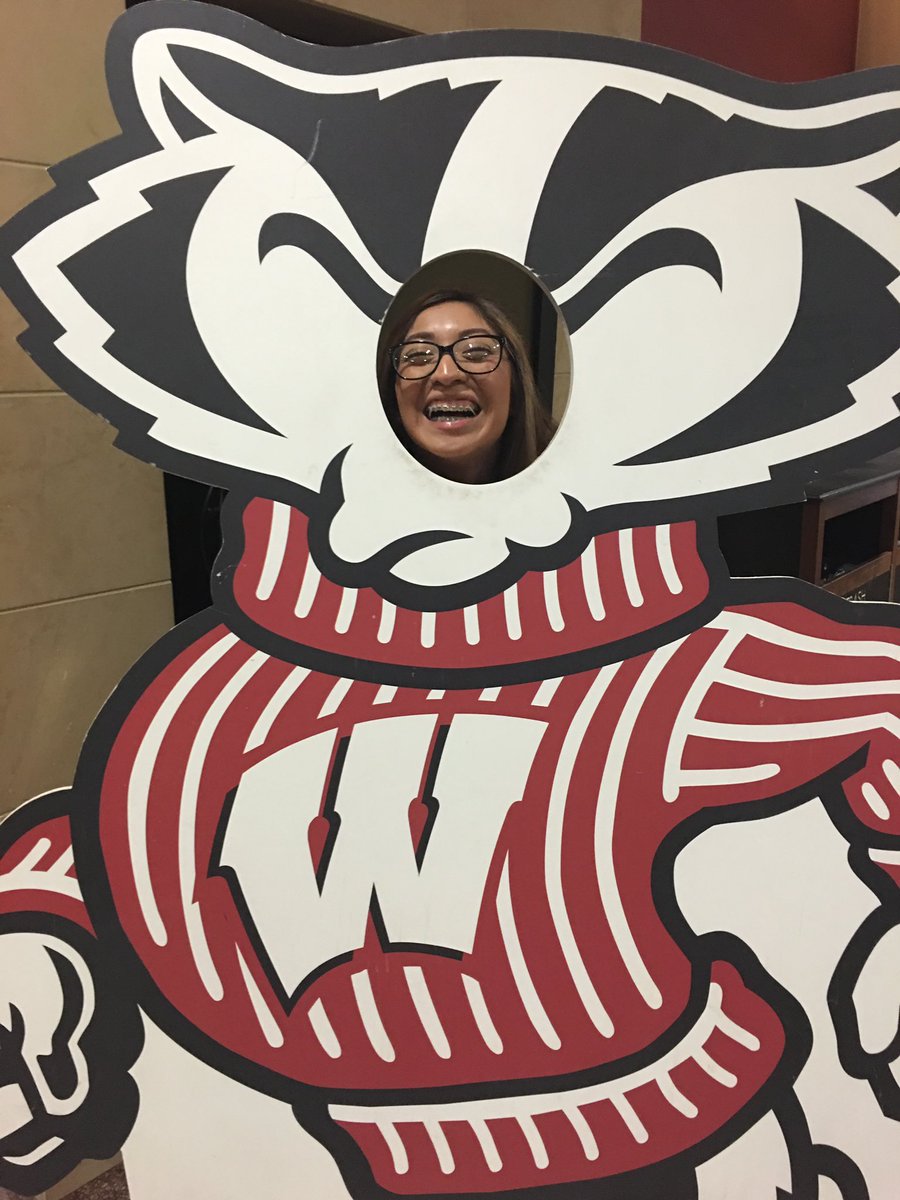 JacquelinArroy4's tweet photo. Hey #LSC432 to celebrate #DayoftheBadger here’s a throwback to my freshmen year because in a few weeks I’ll be a #UWGrad thank you @UWMadison for a great journey! https://t.co/jdPTasK9Om