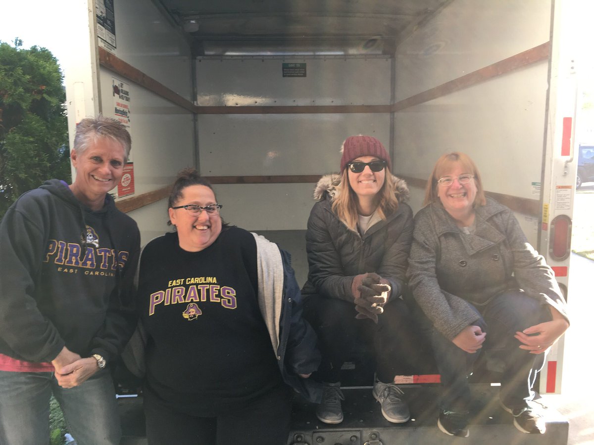 cdalimonte's tweet photo. When teachers from 3 different Onslow County schools come to help you move into your new home in cold weather after your former home was destroyed by Hurricane Flo- that is #PerspectiveofHope https://t.co/TEZui6kYPC
