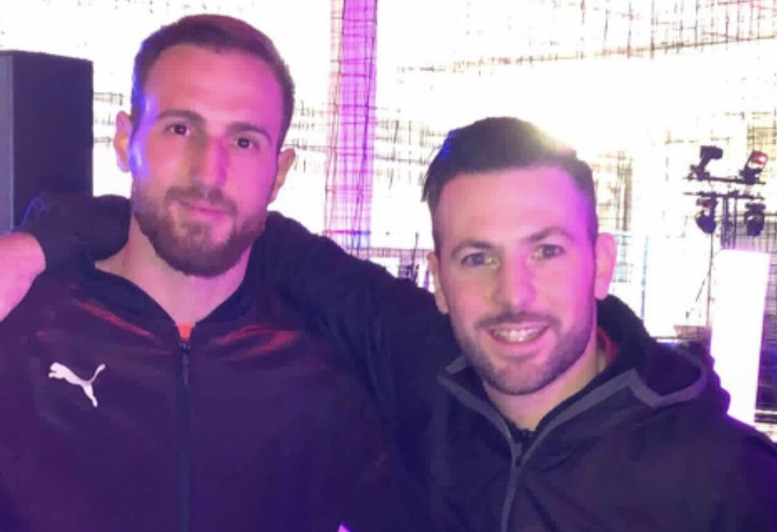 lasource75006's tweet image. Nous avons beaucoup de mal à trouver le top gardien capable de nous faire franchir un palier, Antoine ( sur la photo aux côté d’Oblak) créateur de la chaîne YouTube @KeeperSpirit et grand passionné du poste sera mon invité. On abordera le sujet ensemble ce mois ci 🧤