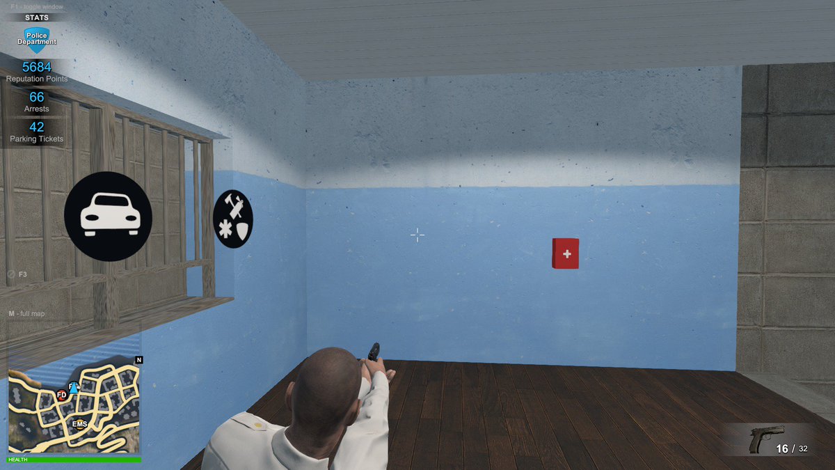 3adam15's tweet image. #Flashinglightsgame のアップデートで、ついに警察で銃が使えるようになった。警察署にあった武器庫のアイコンは無くなり(1枚目)、Qキーを押すとGTA5のようなホイール表示で武器を選べる(2枚目)。銃を構えてZキーを押すとプレイヤーの視界を左右にずらせる(3、4枚目)。