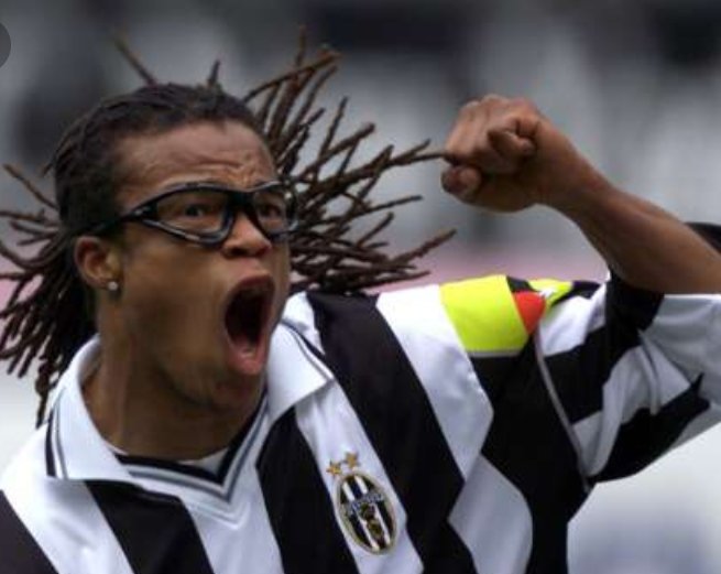 LorenzoPuliga's tweet photo. @esdavids La più importante e questa PIT ⚪⚫⚪⚫ #PitBull #ED26 #FinoAllaFine #JUVENTUS ⚪⚫⚪⚫ #GETREADY https://t.co/Z33mooeiFc