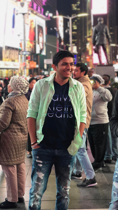 KentStateCareer's tweet photo. Dishant Patel plays volleyball, cricket and sketches in his free time but he is a Bio Pre-Med major and Health Industry Career Peer. He is at drop-in’s Mon. 2:30-4:30 p.m. in Cunningham and Wed. 6:00–8:00 p.m. near the writing commons, library.
Thank you Dishant! #FlashesAtWork https://t.co/xYSZ3BXjon