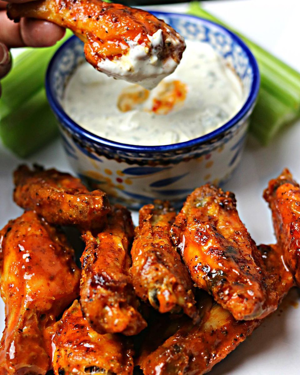 FranksRedHot's tweet photo. Do your thing, chicken wing. (📸: @drdavinahs) https://t.co/pVBaJLp2e0