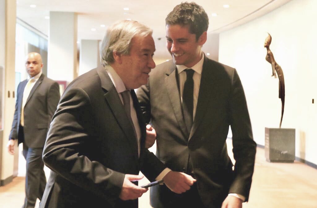 GabrielAttal's tweet photo. Échanges passionnants avec le Secrétaire général des Nations unies @antonioguterres. La France pleinement mobilisée au Forum #YOUTH2030 pour soutenir la participation des jeunes et lutter contre les conflits et discriminations dont ils sont victimes. https://t.co/8WjQXzuo3A