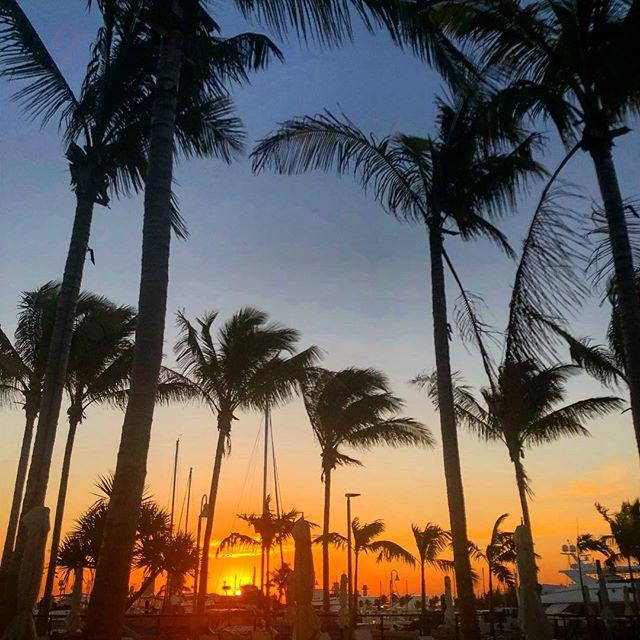 Just another gorgeous sunset to end the day. It's all part of the Perry experience. 📷: <a href="/misscox/">Misscox</a>