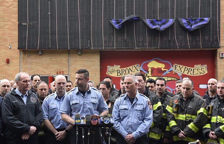 StaceyHemstock's tweet photo. Thoughts and prayers to the FDNY South Bronx Station #Engine46 and #Ladder27
Matt, Andy and Brian my thoughts and prayers to you and your crew at the Bronx Express during this difficult time losing one of your own. https://t.co/qC6eTjtVes