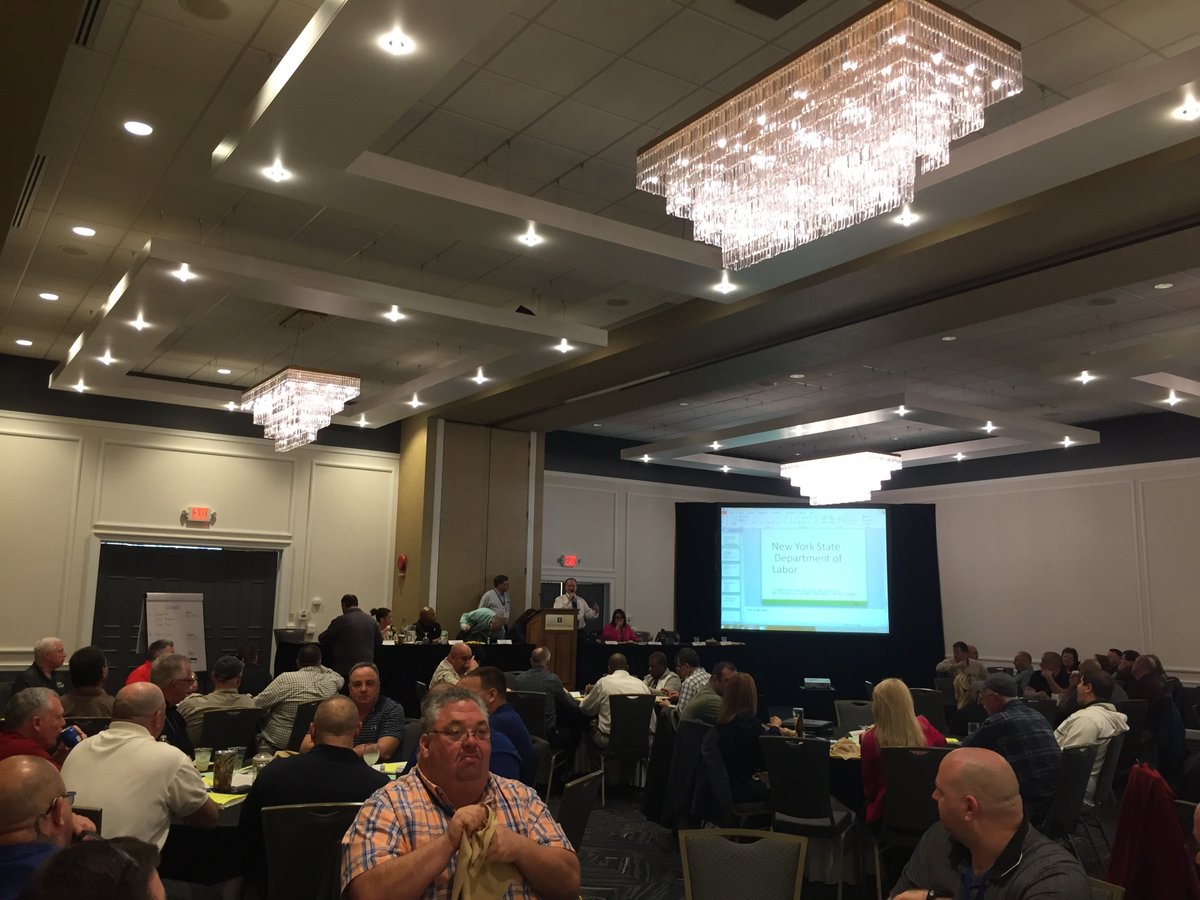 NYSPEF's tweet photo. #PEF President @WayneSpence99 welcomes attendees and speaks on the importance of workplace Safety & Health at the joint #PEF #CSEA #NYSCOPBA #Council82 DOCCS Workplace Violence Training @ the Gideon Putnam in Saratoga Springs this evening. #UnionStrong #Winningthefuturetogether https://t.co/IYjy9drOAd