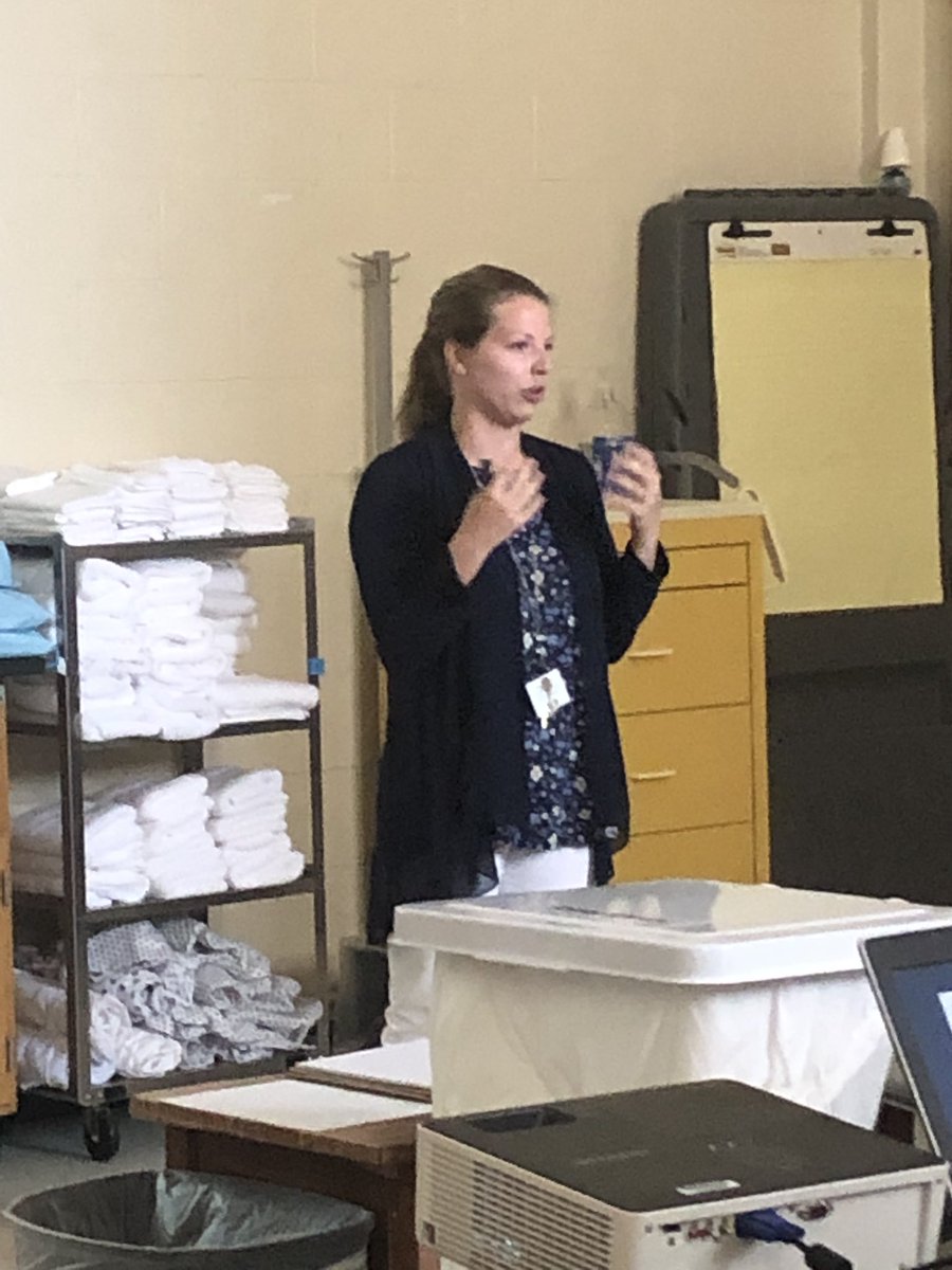 Many thanks to <a href="/LDotzel/">Lindsey Dotzel</a> for discussing research paper guidelines with my Public Health Fundamentals class. #sjhstrojans #Teamwork