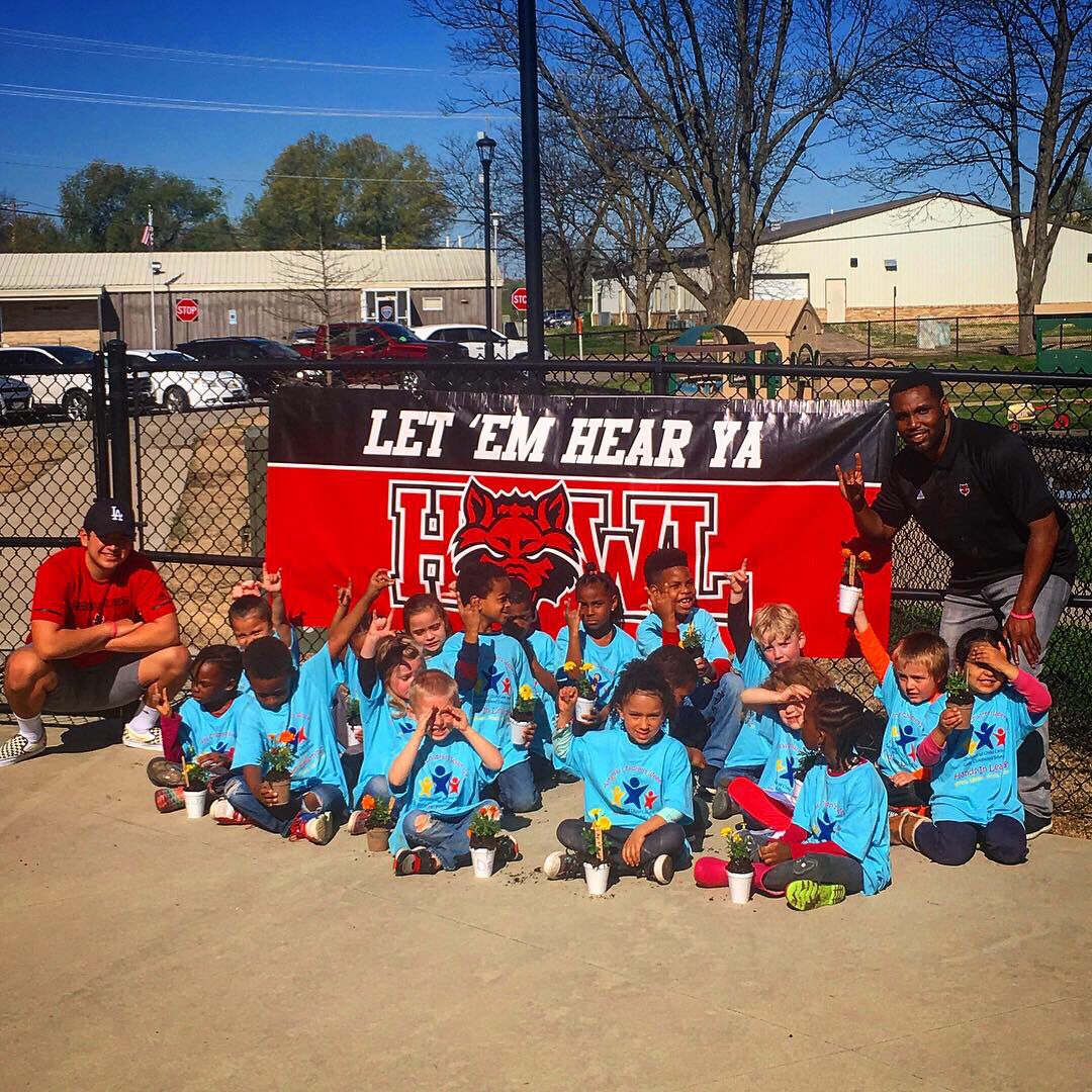 AStateFB's tweet photo. We had a great time hanging out with the kids at Arkansas State Childhood Services!
#HandsInLearning | #WolvesUp https://t.co/m0oio4KWXs