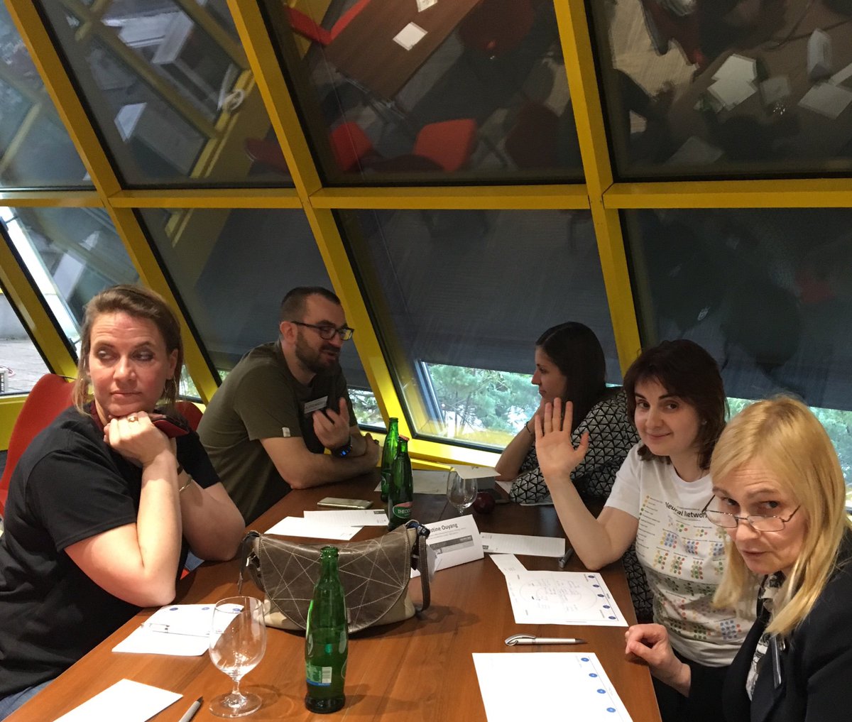 KMarzantowicz's tweet photo. Great #queensofcode workshop with diverse audience 😜by @ammbra1508
Make your development a priority
Keep learning
Seek out mentors
#ceerte2019 #wit
@ElenaBeldea @oanapdrr @dedenzani @Alex_Pozdneev @akubiaczyk https://t.co/p1IwsLymu3