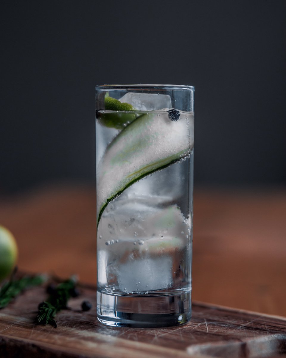 One of our favorite days!
#ginandtonicday #hardshoregin