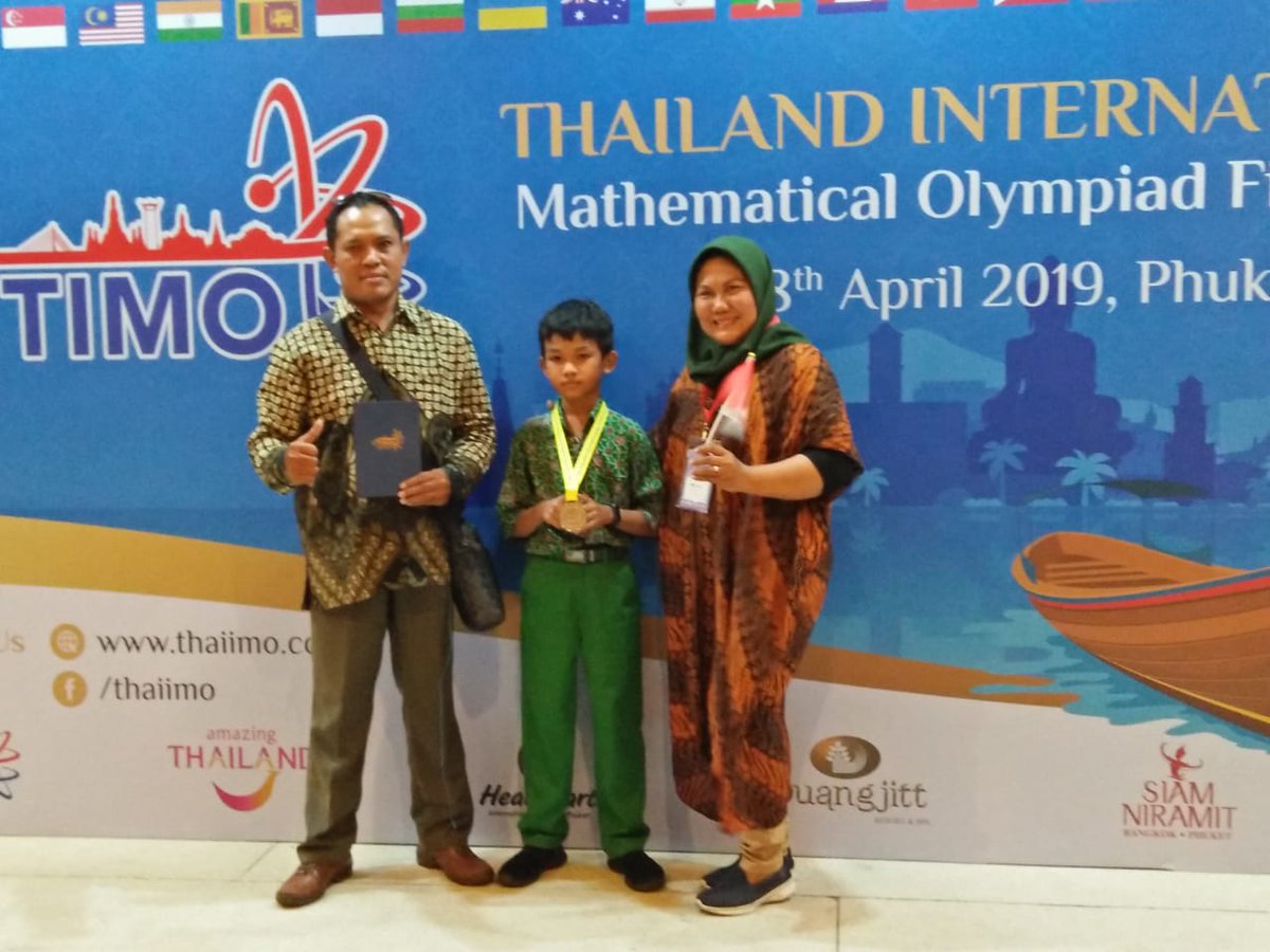 muhammadiyah's tweet photo. Siswa SD Muhammadiyah Kottabarat Raih Silver Award di Thailand #muhammadiyah #sdmuhammadiyah #kottabarat #pendidikan https://t.co/Iu6LtN6sWe https://t.co/bYWYTiP72Y