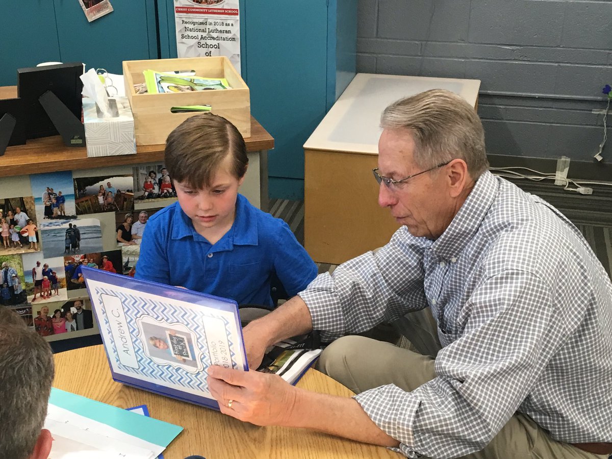 CCLSShafer's tweet photo. Great time at Dad’s Night! @CCLSChargers @CCLSMoorhem  @cclsaweber https://t.co/JE2FtOtHW8