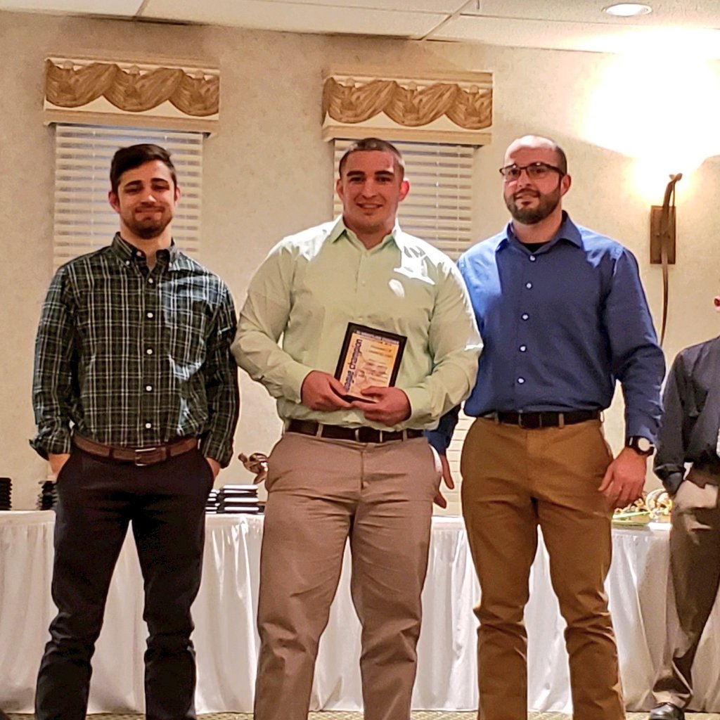 Congratulations to Cumberland Wrestling for becoming the 2019 Rhode Island Division 1B Dual Meet Champions!!!