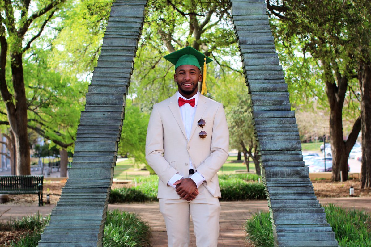 DjPedigree's tweet photo. Dear UNT,

Thank you

·
·

- Dean's list every semester
- Started DJ Career
- Overcame suicide
- Blessed with a full time job (thanks to the support of A Few Good Men)
- Graduating with honors

·
·

On May 10th at Noon , this chapter will end. Thank You Lord!

IT'S A PE-DEGREE https://t.co/FEOeFfd112