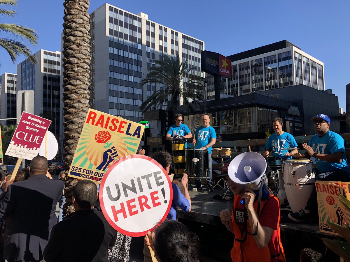 unitehere11's tweet photo. Shout to the @AFMLocal47 for bringing the amazing drums!! Union solidarity with LINE workers. #RaiseLA #TheLineHotelLA #TheLineHotel @SydellGroup https://t.co/16mDQfmU8X