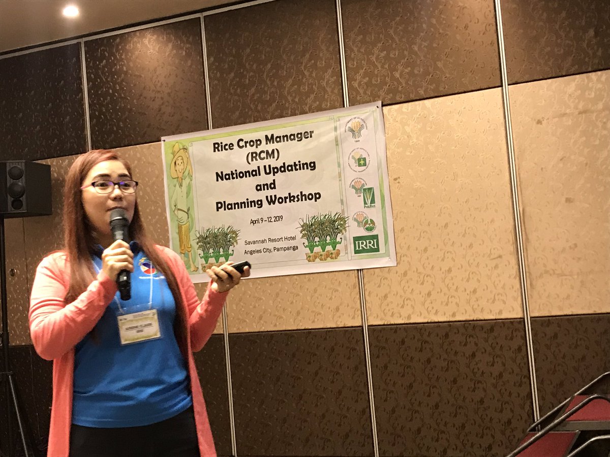 carolynflorey's tweet photo. .@irri #RiceCropManager Aicee presents the #MEL results at National Updating and Planning Workshop in #Pampanga #MonitoringEvaluationLearning #riceresearch #philrice #philippines https://t.co/CcAtp5Gdmd