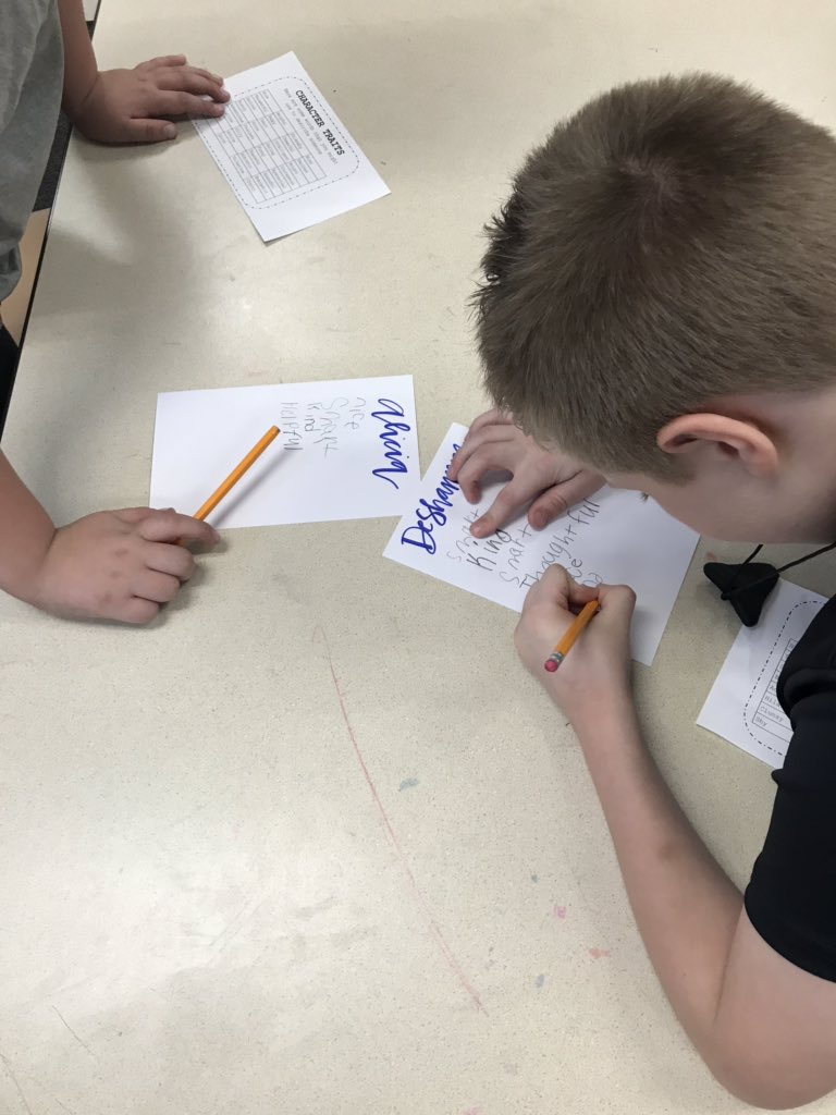 librarianlaceym's tweet photo. Brainstorming our OWN character traits by asking students to walk around and write down their classmates inside characteristics. One student exclaimed “that was so fun!” Love this peer to peer collaboration! #hosealibrary #sjsdlibraries @hoseahawks https://t.co/gZ49nYsjgO