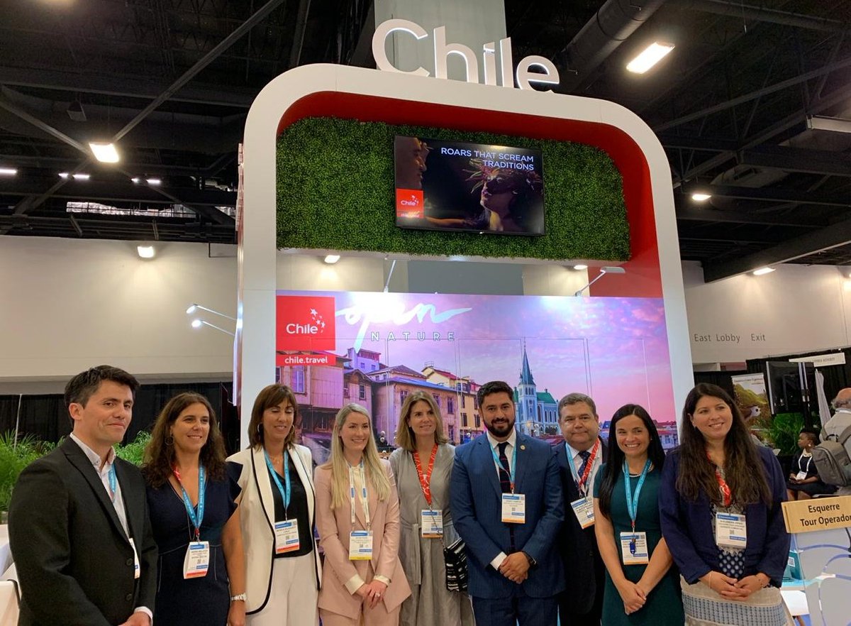 concepcbureau's tweet photo. 📣Directora Nacional de Sernatur, Andrea Wolleter; Subsecretaria de Turismo, Mónica Zalaquett  @concepcbureau @SernaturBioBio presentes en la Feria Internacional #Seatrade2019 promocionando los  atractivos turísticos de la #RegiónDelBioBío #Chile #AventuraDelSur #Cruceros 🇨🇱🛳 https://t.co/NBR5ISSeUu