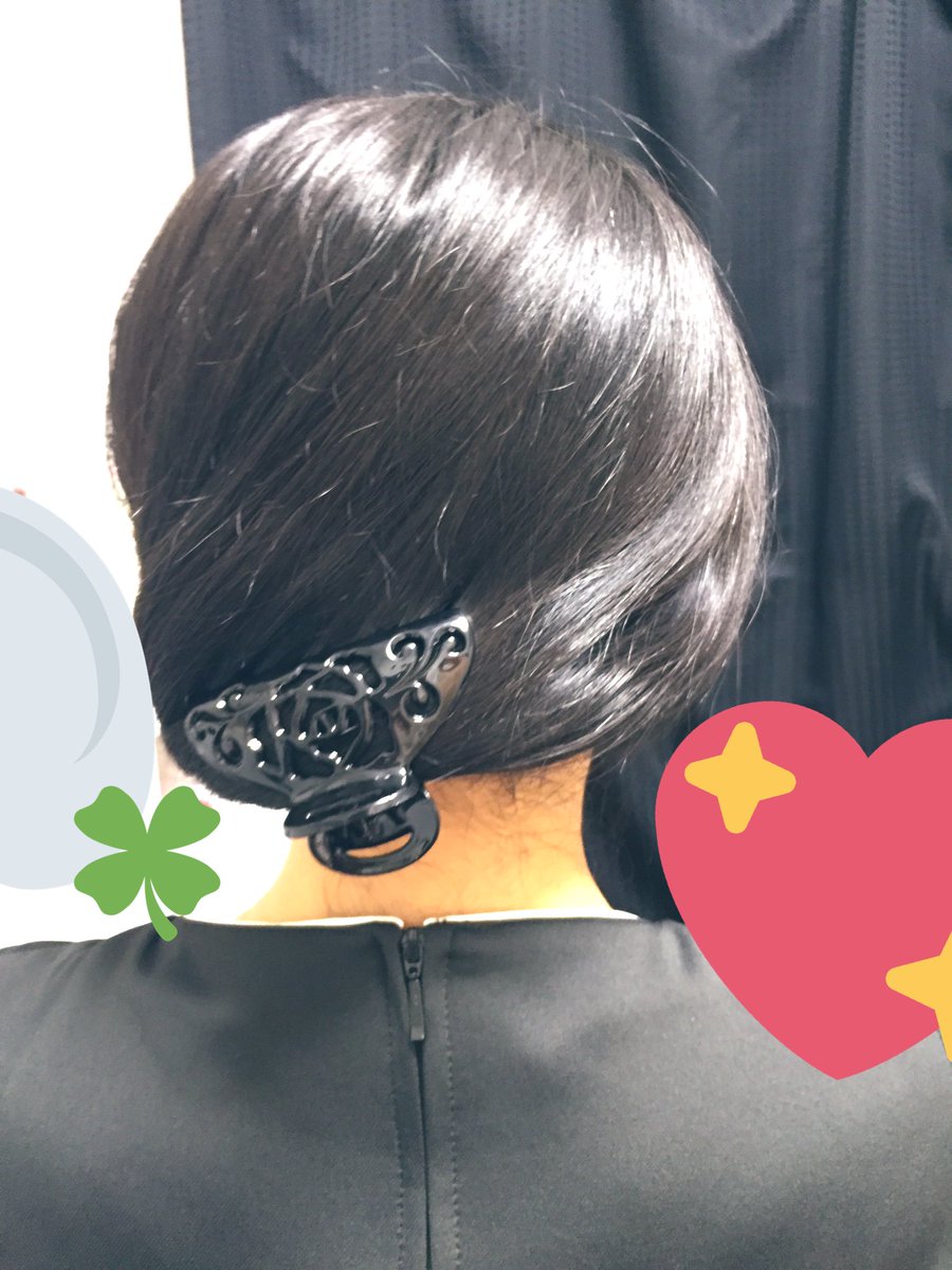 ট ইট র ゆずりは𓍯 エステティシャンヘアスタイル みなさまはどちらがお好きですか 楪はだいたいいつも3枚め 御髪は月見にお借りしました
