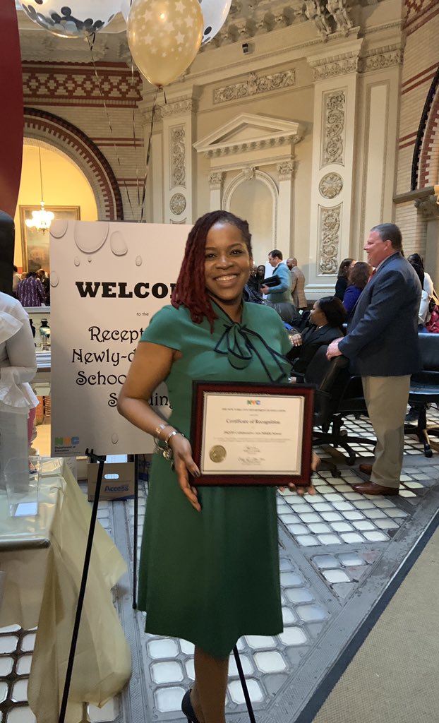 CAMS355's tweet image. This picture represents the wonderful partnership we have with our PTA. Ms. Lambert stands in the gap for our hardworking families and makes sure we strive for excellence. #pta #cams355 #goodstanding @bevmitche @RuxShawn @SpencerAndreD @NYCSchools